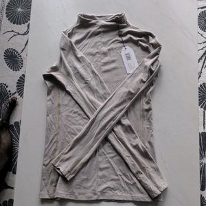 Universal Standard Mockneck